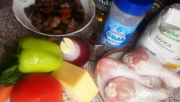Рецепт: Курица с картошкой в съедобной тарелке - с грибами и сыром Курица в съедобной тарелке с картошкой