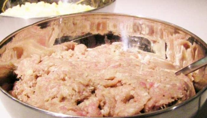 Пирожки с мясом на сковороде: рецепты теста, тонкости приготовления и варианты начинки Как лепить пирожки с мясом жареные